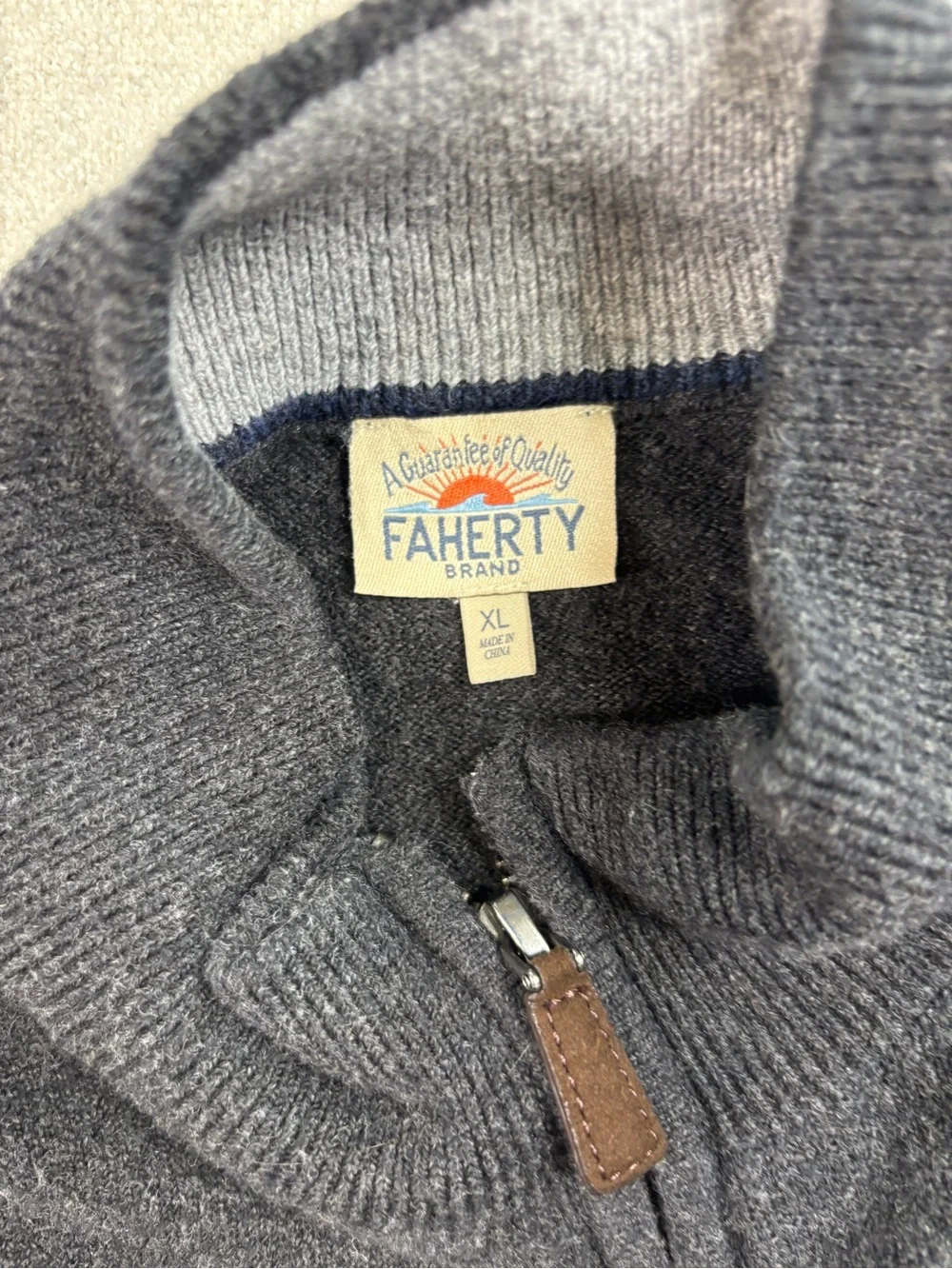 Faherty Brand Men’s XL Charcoal Gray Quarter Zip Knit Sweater Pullover Soft